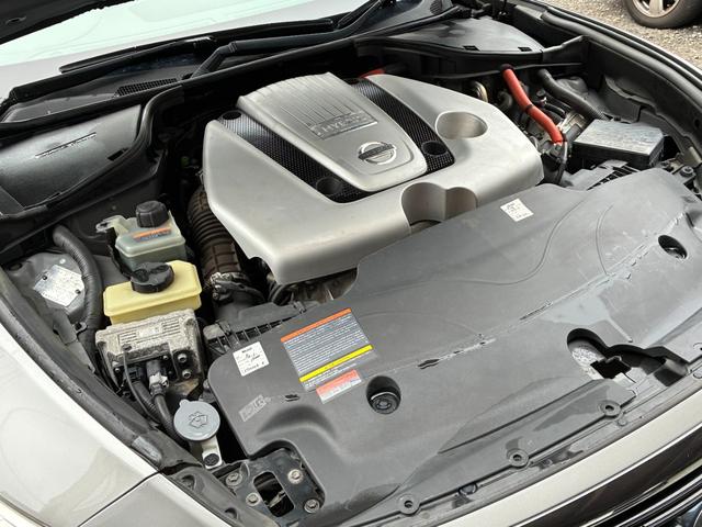 NISSAN FUGA HYBRID VIP PACKAGE