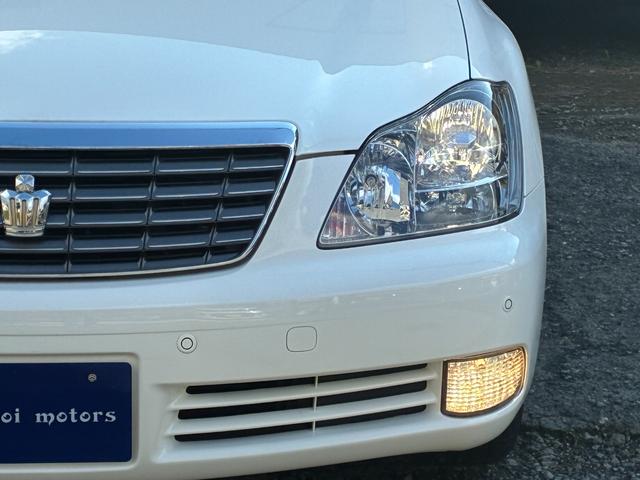 TOYOTA CROWN ROYAL SALOON PREMIUM EDITION