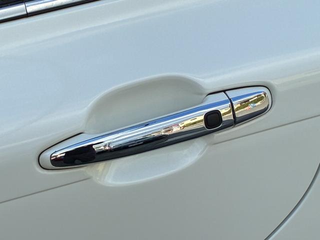 TOYOTA CROWN ROYAL SALOON PREMIUM EDITION