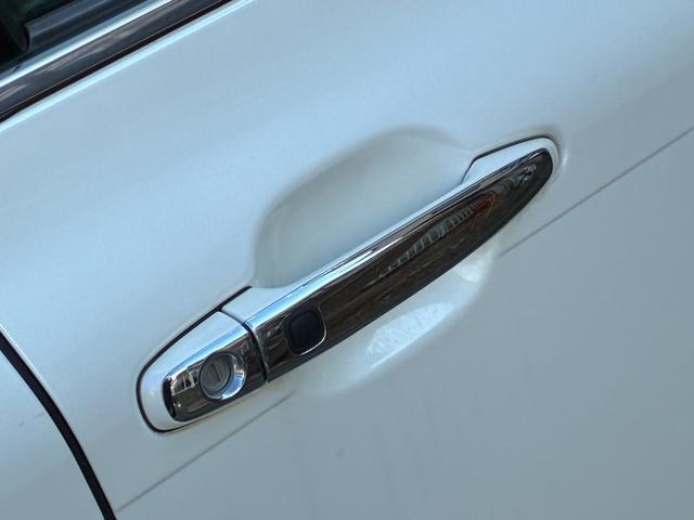 TOYOTA CROWN ROYAL SALOON PREMIUM EDITION