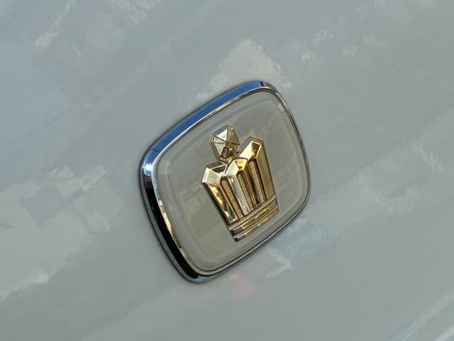 TOYOTA CROWN ROYAL SALOON PREMIUM EDITION