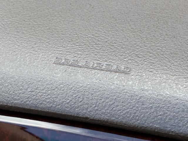 TOYOTA CROWN ROYAL SALOON PREMIUM EDITION