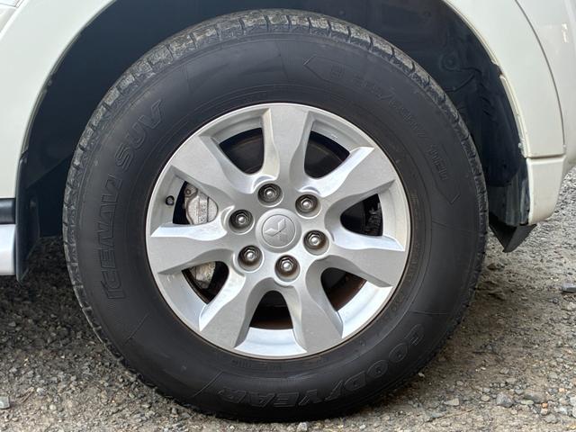 パジェロ ロング エクシード ディーゼルターボ 4WD KENWOODナビ バックモニター Bluetoothオーディオ シートヒーター ETC クルーズコントロール 三列シート フルフラット AC100V電源 キーレス(27枚目)