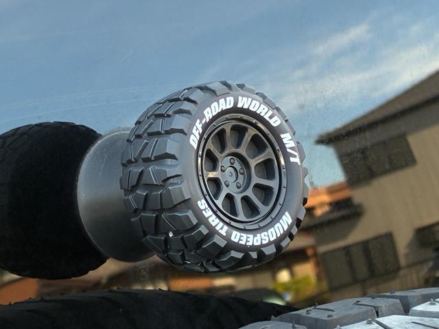 パジェロ ロング エクシード ディーゼルターボ 4WD KENWOODナビ バックモニター Bluetoothオーディオ シートヒーター ETC クルーズコントロール 三列シート フルフラット AC100V電源 キーレス(33枚目)