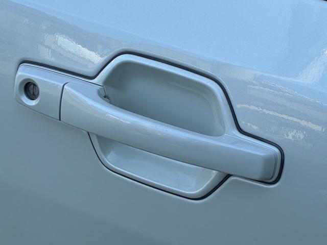 パジェロ ロング エクシード ディーゼルターボ 4WD KENWOODナビ バックモニター Bluetoothオーディオ シートヒーター ETC クルーズコントロール 三列シート フルフラット AC100V電源 キーレス(43枚目)