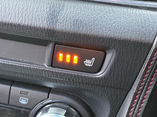 アクセラスポーツ XD ディーゼルターボ サンルーフ BOSEスピーカー 衝突被害軽減ブレーキ レーダークルーズコントロール 18インチブラックAW RVM バックモニター 電動シート メーカーナビ ハーフレザーシート(6枚目)