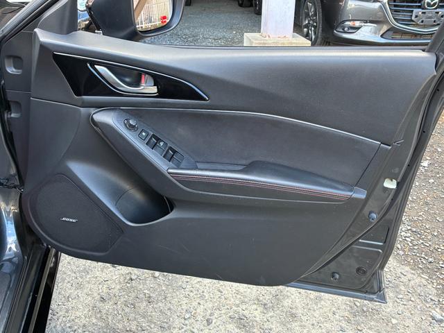 アクセラスポーツ XD ディーゼルターボ サンルーフ BOSEスピーカー 衝突被害軽減ブレーキ レーダークルーズコントロール 18インチブラックAW RVM バックモニター 電動シート メーカーナビ ハーフレザーシート(70枚目)