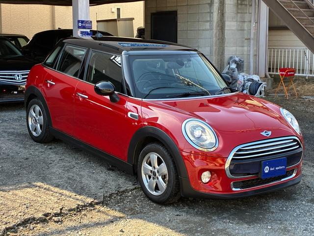 MINI クーパー 5ドア メーカーHDDナビ ドライビングモード ETC キーレス オートヘッドライト オートワイパー ストレージコンパートメントPKG 純正アルミホイール ドラレコ アームレスト アンビエントライト(15枚目)