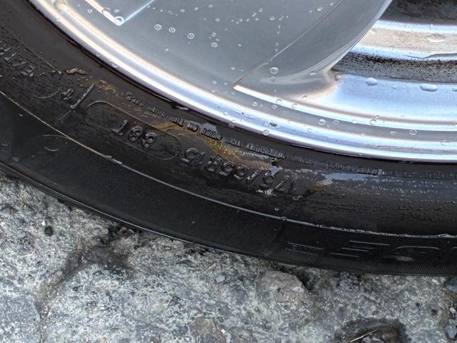 MINI クーパー 5ドア メーカーHDDナビ ドライビングモード ETC キーレス オートヘッドライト オートワイパー ストレージコンパートメントPKG 純正アルミホイール ドラレコ アームレスト アンビエントライト(31枚目)