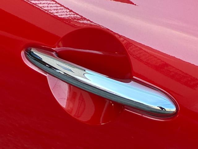 MINI クーパー 5ドア メーカーHDDナビ ドライビングモード ETC キーレス オートヘッドライト オートワイパー ストレージコンパートメントPKG 純正アルミホイール ドラレコ アームレスト アンビエントライト(32枚目)