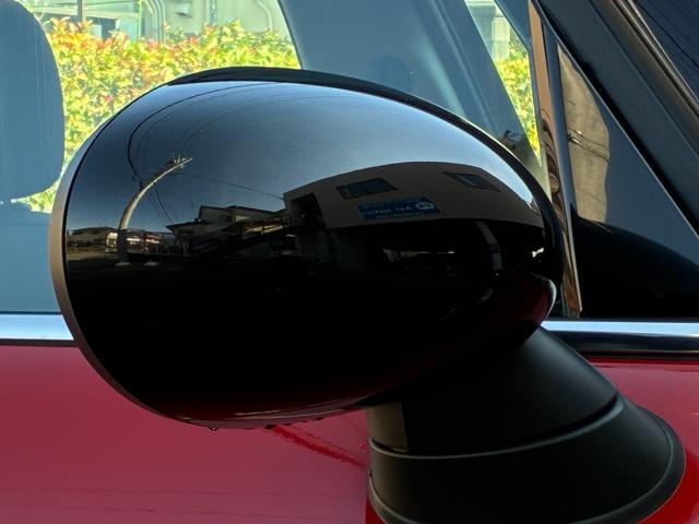 MINI クーパー 5ドア メーカーHDDナビ ドライビングモード ETC キーレス オートヘッドライト オートワイパー ストレージコンパートメントPKG 純正アルミホイール ドラレコ アームレスト アンビエントライト(35枚目)