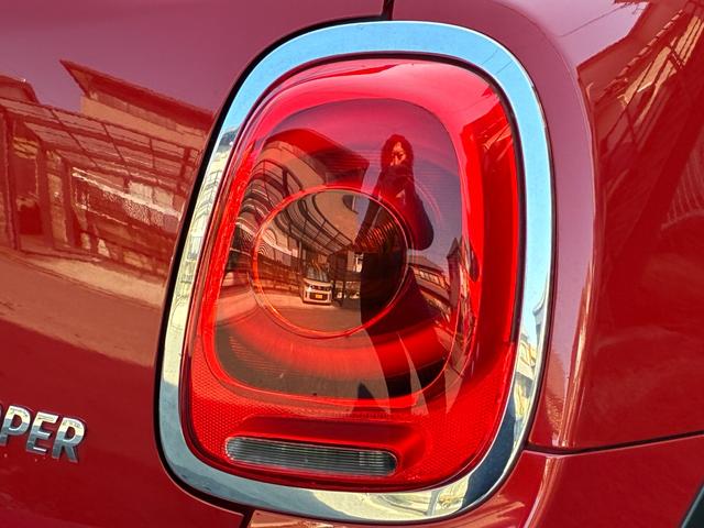 MINI クーパー 5ドア メーカーHDDナビ ドライビングモード ETC キーレス オートヘッドライト オートワイパー ストレージコンパートメントPKG 純正アルミホイール ドラレコ アームレスト アンビエントライト(39枚目)