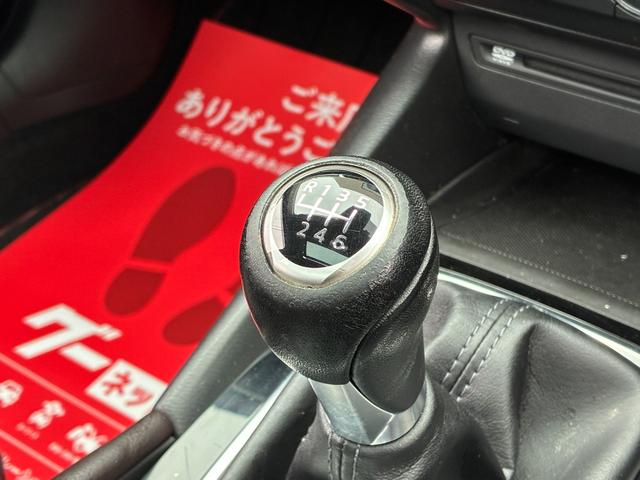 アクセラスポーツ ２２ＸＤ　Ｌパッケージ　ディーゼル　６速ＭＴ　サンルーフ　黒革シート　メーカーナビ　バックモニター　衝突被害軽減ブレーキ　レーダークルコン　ＢＯＳＥスピーカー　フルセグＴＶ　ＤＶＤ再生　ＥＴＣ　クリアランスソナー　ＨＵＤ（11枚目）