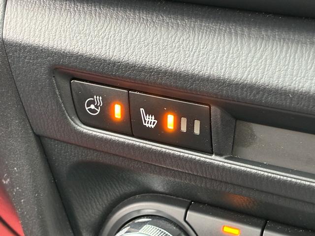 アクセラスポーツ ２２ＸＤ　Ｌパッケージ　ディーゼル　６速ＭＴ　サンルーフ　黒革シート　メーカーナビ　バックモニター　衝突被害軽減ブレーキ　レーダークルコン　ＢＯＳＥスピーカー　フルセグＴＶ　ＤＶＤ再生　ＥＴＣ　クリアランスソナー　ＨＵＤ（12枚目）