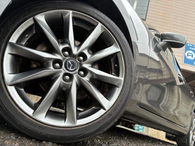 アクセラスポーツ ２２ＸＤ　Ｌパッケージ　ディーゼル　６速ＭＴ　サンルーフ　黒革シート　メーカーナビ　バックモニター　衝突被害軽減ブレーキ　レーダークルコン　ＢＯＳＥスピーカー　フルセグＴＶ　ＤＶＤ再生　ＥＴＣ　クリアランスソナー　ＨＵＤ（26枚目）