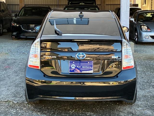 プリウス Ｓツーリングセレクション　純正ナビ　バックモニター　ＴＥＩＮ／ＦＲＥＸＺ車高調　ｆｅｎｉｃｅ１９インチアルミホイール　ＥＴＣ　フルセグＴＶ　Ｂｌｕｅｔｏｏｔｈオーディオ　オートヘッドライト　スペアタイヤ　オートＡＣ（19枚目）