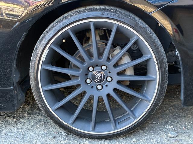 プリウス Ｓツーリングセレクション　純正ナビ　バックモニター　ＴＥＩＮ／ＦＲＥＸＺ車高調　ｆｅｎｉｃｅ１９インチアルミホイール　ＥＴＣ　フルセグＴＶ　Ｂｌｕｅｔｏｏｔｈオーディオ　オートヘッドライト　スペアタイヤ　オートＡＣ（26枚目）