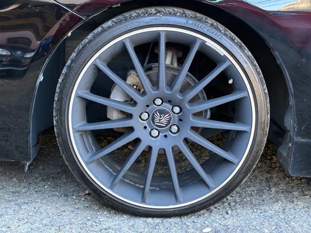 プリウス Ｓツーリングセレクション　純正ナビ　バックモニター　ＴＥＩＮ／ＦＲＥＸＺ車高調　ｆｅｎｉｃｅ１９インチアルミホイール　ＥＴＣ　フルセグＴＶ　Ｂｌｕｅｔｏｏｔｈオーディオ　オートヘッドライト　スペアタイヤ　オートＡＣ（27枚目）