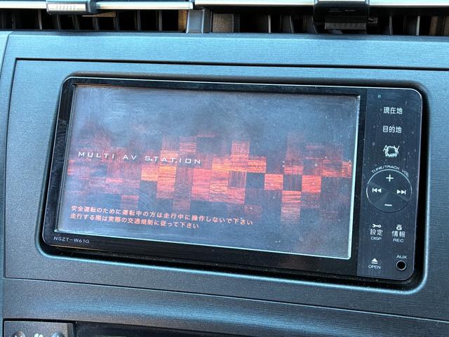 プリウス Ｓツーリングセレクション　純正ナビ　バックモニター　ＴＥＩＮ／ＦＲＥＸＺ車高調　ｆｅｎｉｃｅ１９インチアルミホイール　ＥＴＣ　フルセグＴＶ　Ｂｌｕｅｔｏｏｔｈオーディオ　オートヘッドライト　スペアタイヤ　オートＡＣ（52枚目）