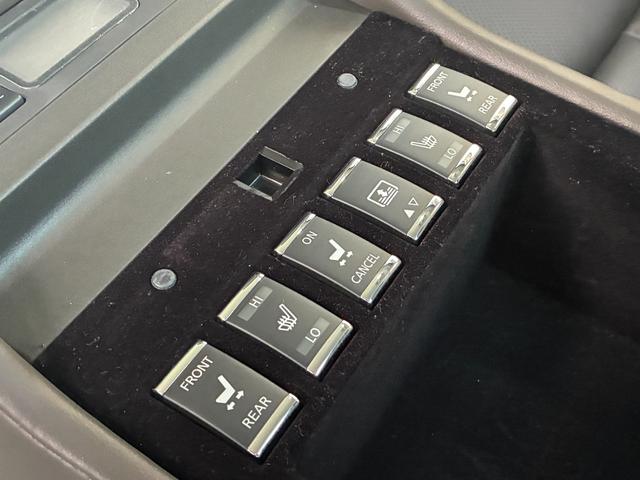 フーガハイブリッド VIPパッケージ OPフロントバンパー 純正20インチアルミホイール メーカーナビ バックカメラ フルセグTV 本革シート BOSEサウンドシステム インテリジェントクルコン シートメモリー シートヒーター&クーラー(11枚目)