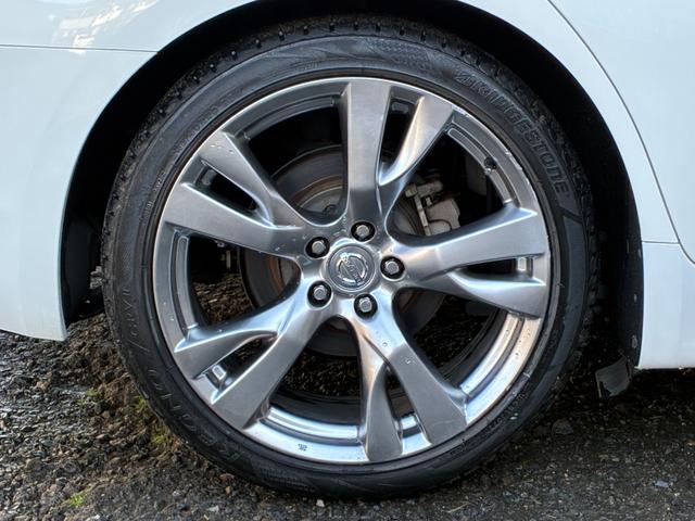 フーガハイブリッド VIPパッケージ OPフロントバンパー 純正20インチアルミホイール メーカーナビ バックカメラ フルセグTV 本革シート BOSEサウンドシステム インテリジェントクルコン シートメモリー シートヒーター&クーラー(13枚目)