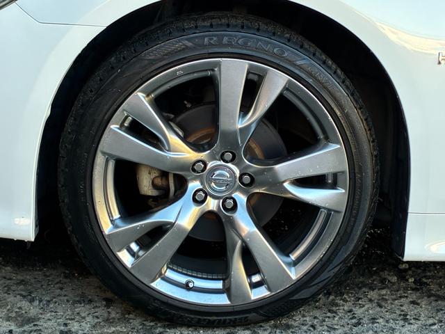 フーガハイブリッド VIPパッケージ OPフロントバンパー 純正20インチアルミホイール メーカーナビ バックカメラ フルセグTV 本革シート BOSEサウンドシステム インテリジェントクルコン シートメモリー シートヒーター&クーラー(31枚目)