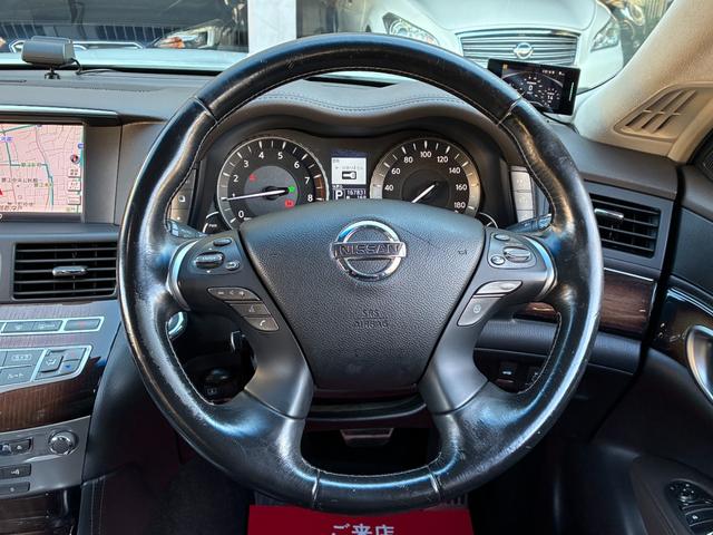 フーガハイブリッド VIPパッケージ OPフロントバンパー 純正20インチアルミホイール メーカーナビ バックカメラ フルセグTV 本革シート BOSEサウンドシステム インテリジェントクルコン シートメモリー シートヒーター&クーラー(47枚目)