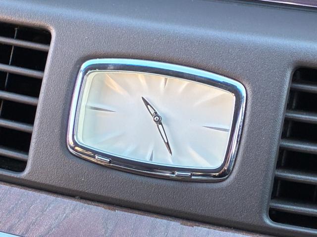 フーガハイブリッド VIPパッケージ OPフロントバンパー 純正20インチアルミホイール メーカーナビ バックカメラ フルセグTV 本革シート BOSEサウンドシステム インテリジェントクルコン シートメモリー シートヒーター&クーラー(66枚目)