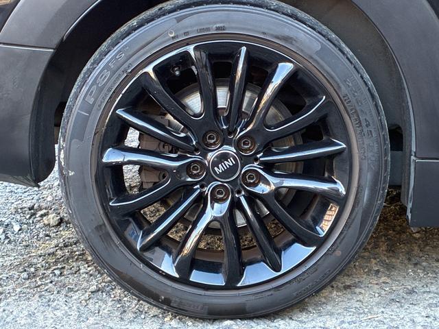 ＭＩＮＩ クーパーＤ　クラブマン　ディーゼル　タッチパネルナビ　純正バックモニター　ミラー一体型ＥＴＣ　スマートキー　クルーズコントロール　バックソナー　ストレージコンパートメントＰＫＧ　Ｂｌｕｅｔｏｏｔｈオーディオ　アイドリングＳ（26枚目）