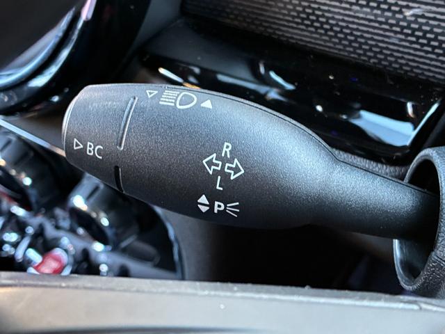 ＭＩＮＩ クーパーＤ　クラブマン　ディーゼル　タッチパネルナビ　純正バックモニター　ミラー一体型ＥＴＣ　スマートキー　クルーズコントロール　バックソナー　ストレージコンパートメントＰＫＧ　Ｂｌｕｅｔｏｏｔｈオーディオ　アイドリングＳ（53枚目）