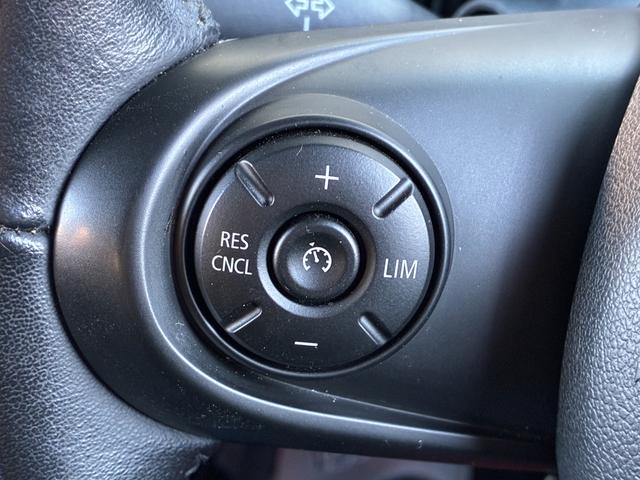 ＭＩＮＩ クーパーＤ　クラブマン　ディーゼル　タッチパネルナビ　純正バックモニター　ミラー一体型ＥＴＣ　スマートキー　クルーズコントロール　バックソナー　ストレージコンパートメントＰＫＧ　Ｂｌｕｅｔｏｏｔｈオーディオ　アイドリングＳ（55枚目）