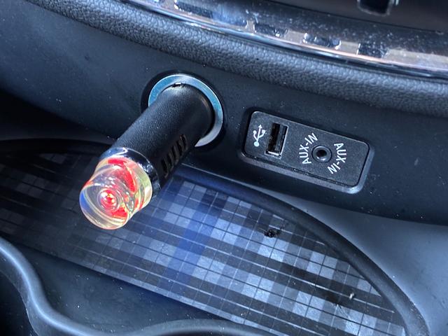 ＭＩＮＩ クーパーＤ　クラブマン　ディーゼル　タッチパネルナビ　純正バックモニター　ミラー一体型ＥＴＣ　スマートキー　クルーズコントロール　バックソナー　ストレージコンパートメントＰＫＧ　Ｂｌｕｅｔｏｏｔｈオーディオ　アイドリングＳ（62枚目）