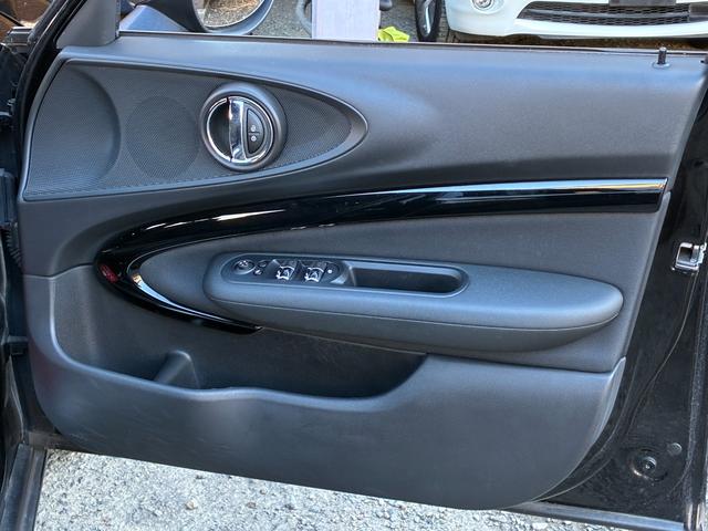 ＭＩＮＩ クーパーＤ　クラブマン　ディーゼル　タッチパネルナビ　純正バックモニター　ミラー一体型ＥＴＣ　スマートキー　クルーズコントロール　バックソナー　ストレージコンパートメントＰＫＧ　Ｂｌｕｅｔｏｏｔｈオーディオ　アイドリングＳ（69枚目）