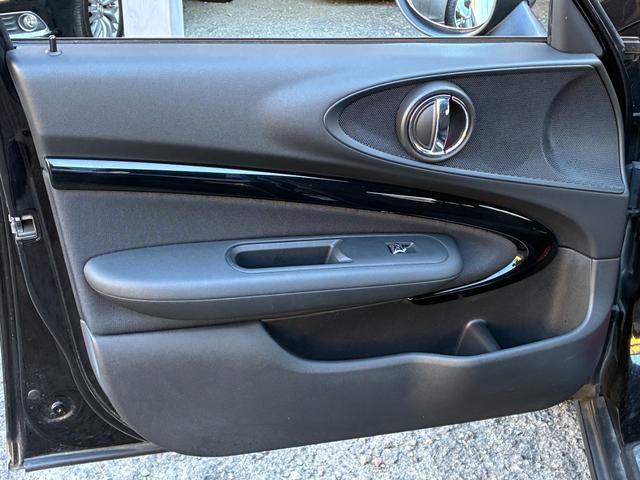 ＭＩＮＩ クーパーＤ　クラブマン　ディーゼル　タッチパネルナビ　純正バックモニター　ミラー一体型ＥＴＣ　スマートキー　クルーズコントロール　バックソナー　ストレージコンパートメントＰＫＧ　Ｂｌｕｅｔｏｏｔｈオーディオ　アイドリングＳ（71枚目）