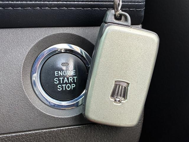 クラウン 2.5アスリート アニバーサリーエディション WORK19インチアルミホイール TEIN車高調ローダウン メーカーナビ バックカメラ フルセグTV クルーズコントロール スマートキー パワーシート サイドカメラ ETC クリアランスソナー HID(9枚目)