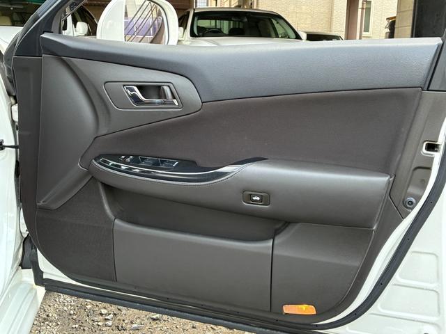 クラウン 2.5アスリート アニバーサリーエディション WORK19インチアルミホイール TEIN車高調ローダウン メーカーナビ バックカメラ フルセグTV クルーズコントロール スマートキー パワーシート サイドカメラ ETC クリアランスソナー HID(73枚目)