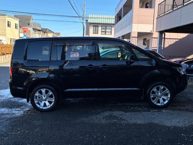 デリカD:5 G パワーパッケージ 4WD アルパイン8インチナビ フリップダウンモニター 両側電動スライドドア クルーズコントロール 7人乗り パドルシフト 純正18インチアルミホイール バックモニター フルセグTV DVD再生可(19枚目)