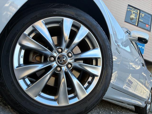 フーガハイブリッド ベースグレード 本革PKG BOSEサウンドシステム 純正ナビ バックモニター フロント&サイドカメラ レーダークルコン シートヒーター&クーラー フルセグTV ETC 純正18インチAW シートメモリー HID(24枚目)