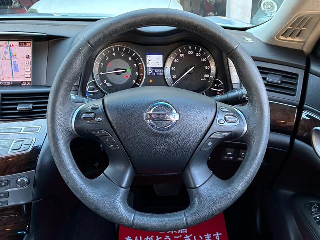 フーガハイブリッド ベースグレード 本革PKG BOSEサウンドシステム 純正ナビ バックモニター フロント&サイドカメラ レーダークルコン シートヒーター&クーラー フルセグTV ETC 純正18インチAW シートメモリー HID(44枚目)