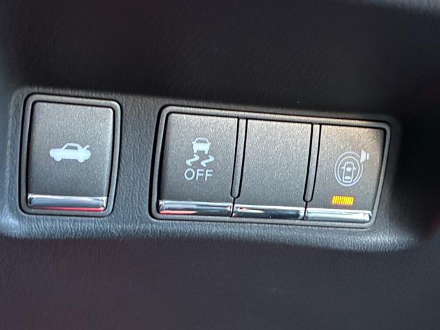 フーガハイブリッド ベースグレード 本革PKG BOSEサウンドシステム 純正ナビ バックモニター フロント&サイドカメラ レーダークルコン シートヒーター&クーラー フルセグTV ETC 純正18インチAW シートメモリー HID(49枚目)