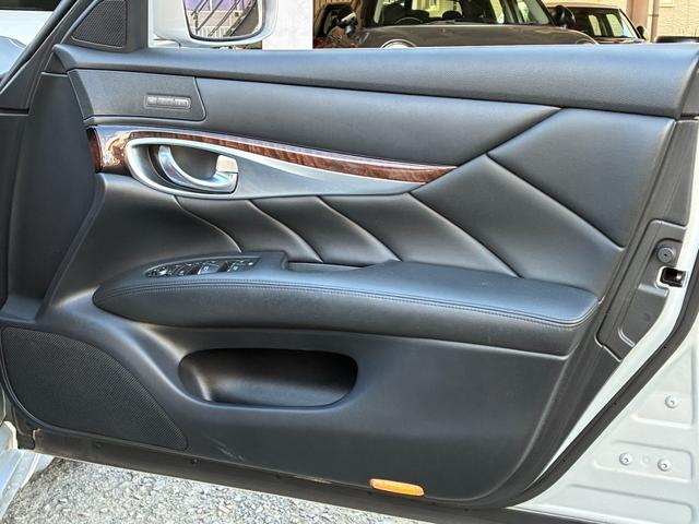 フーガハイブリッド ベースグレード 本革PKG BOSEサウンドシステム 純正ナビ バックモニター フロント&サイドカメラ レーダークルコン シートヒーター&クーラー フルセグTV ETC 純正18インチAW シートメモリー HID(69枚目)