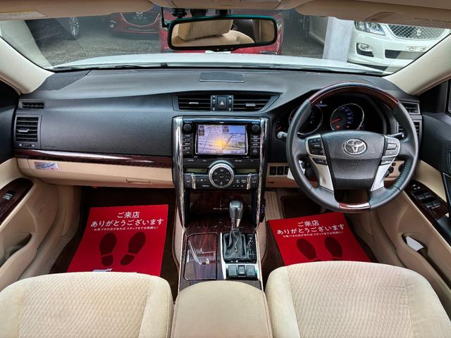 マークX プレミアム Lパッケージ メーカーOPナビ プリクラッシュセーフティ 追従クルコン クリアランスソナー フルセグTV スマートキー パワーシート シートヒーター パーキングアシスト サイドカメラ ウッドコンビステアリング(2枚目)