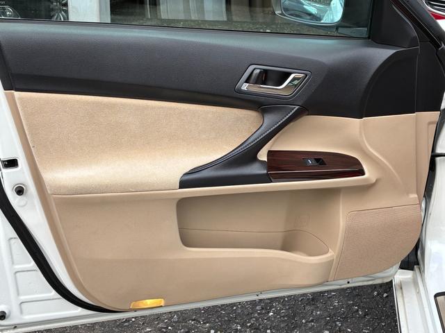 マークX プレミアム Lパッケージ メーカーOPナビ プリクラッシュセーフティ 追従クルコン クリアランスソナー フルセグTV スマートキー パワーシート シートヒーター パーキングアシスト サイドカメラ ウッドコンビステアリング(68枚目)