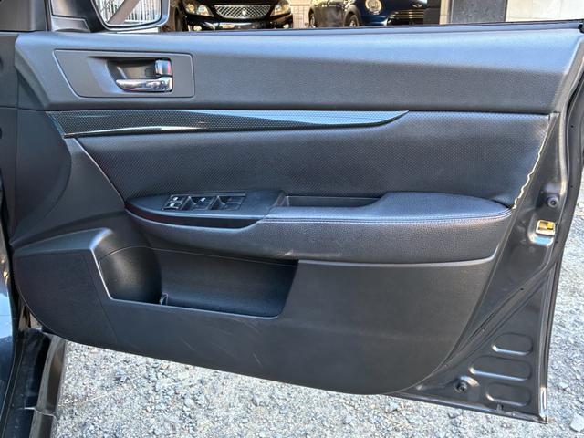 レガシィＢ４ ２．５ＧＴ　Ｓパッケージ　車検２年付　６速ＭＴ　ＳＴＩフロントリップ　車高調ローダウン　ハーフレザー　パワーシート　スマートキー　ナビ　フルセグＴＶ　Ｂｌｕｅｔｏｏｔｈオーディオ　純正１８インチＡＷ　電動パーキングブレーキ（58枚目）