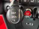 車内へのアクセス楽々、今や必須アイテムの「スマートキー」には、キー複製防止「イモビライザー」まで備わっております。