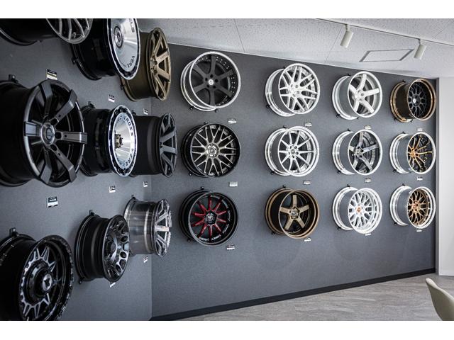 ＷＲＸ ＳＴＩ ＳＴＩ　６ＭＴ　アドバンスドセーフティーパッケージ　ＫＵＨＬエアロ　フロント／サイド／グリル／Ｂダクトカバー　　ＶＥＲＺ１９インチＫＣＶ０２　　楽ナビ　ＨＫＳハイパワーＳＰＥＣ－Ｌ２マフラー　ＢＬＩＴＺ車高調（62枚目）