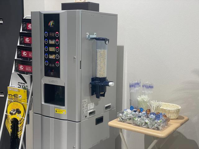 ＷＲＸ ＳＴＩ ＳＴＩ　６ＭＴ　アドバンスドセーフティーパッケージ　ＫＵＨＬエアロ　フロント／サイド／グリル／Ｂダクトカバー　　ＶＥＲＺ１９インチＫＣＶ０２　　楽ナビ　ＨＫＳハイパワーＳＰＥＣ－Ｌ２マフラー　ＢＬＩＴＺ車高調（75枚目）