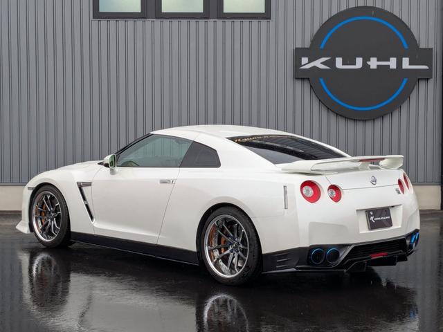 GT-R プレミアムエディション 4WD KUHLコンプリート KUHL35R-FAフロントバンパー/KR-35RRIIサイド/リヤディフューザーフィン付き/KUHL4テールマフラー/VERZ20インチKCV04アルミ/デジタルミラー(7枚目)