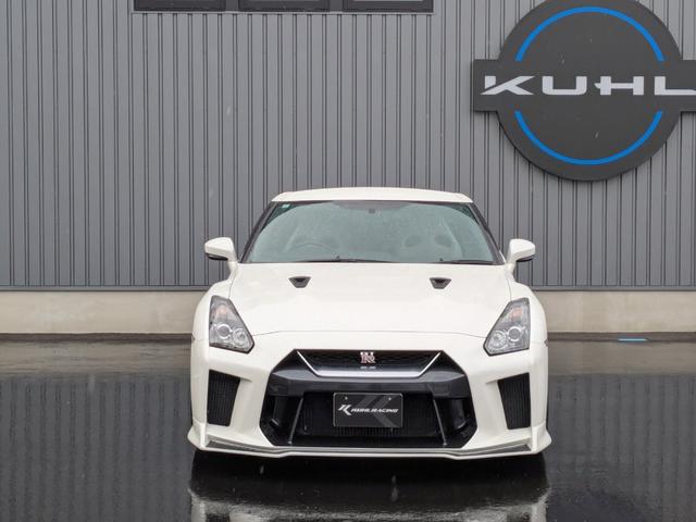 GT-R プレミアムエディション 4WD KUHLコンプリート KUHL35R-FAフロントバンパー/KR-35RRIIサイド/リヤディフューザーフィン付き/KUHL4テールマフラー/VERZ20インチKCV04アルミ/デジタルミラー(12枚目)