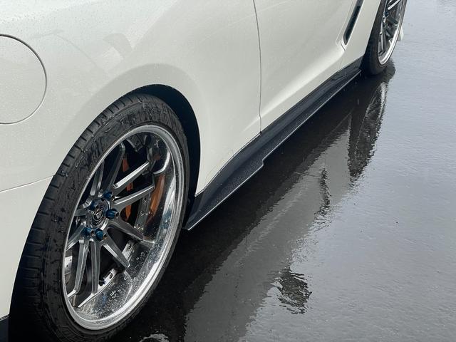 GT-R プレミアムエディション 4WD KUHLコンプリート KUHL35R-FAフロントバンパー/KR-35RRIIサイド/リヤディフューザーフィン付き/KUHL4テールマフラー/VERZ20インチKCV04アルミ/デジタルミラー(15枚目)